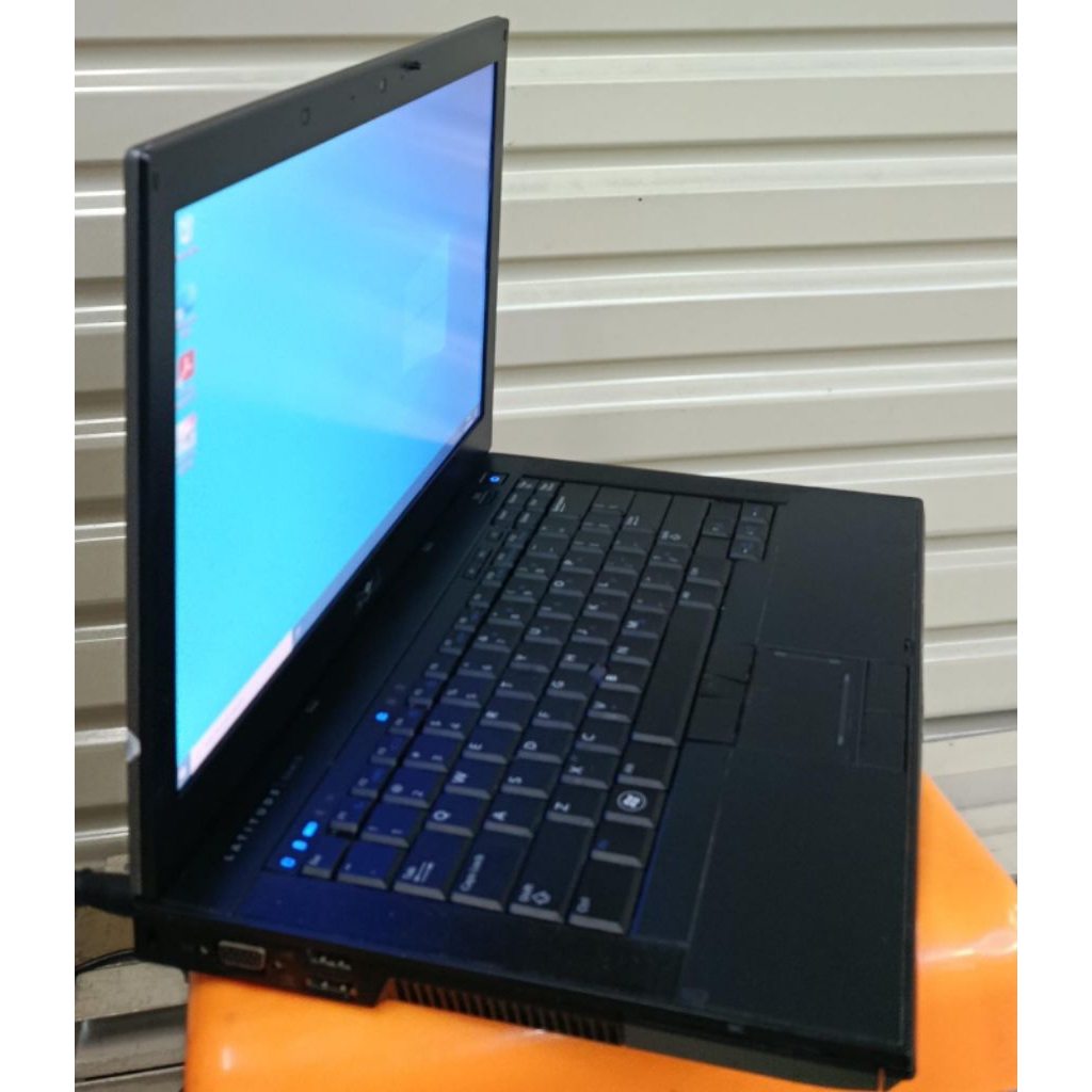 *LEPTOP DELL LATITUDE E6410*Prosesor i7 CPU M 620VGA NVIDIA NVA 3100MDVD Multi
Hdd 500 GB
Memory 8 G