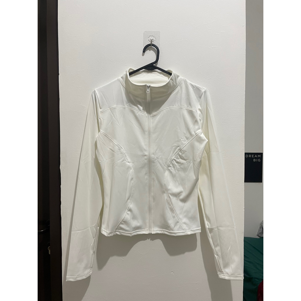 Preloved Jaket Olahraga Putih