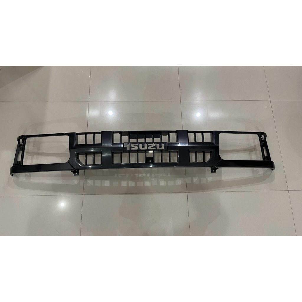 GRILL GRILLE DEPAN RAM RAMBANG ISUZU PANTHER KOTAK PICK UP 2010 *6761