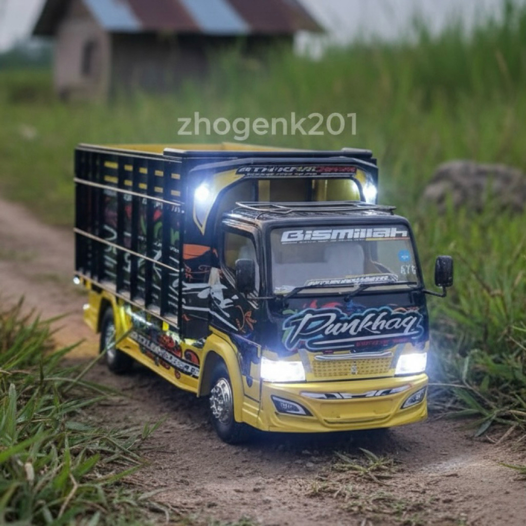 PROMO Miniatur TRUK OLENG Full Variasi Lampu Terpal Dari Kayu Asli - Mainan Anak Truk Oleng Non Rc P