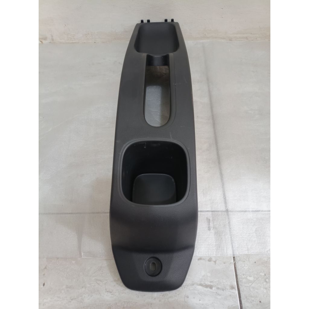 consule box mobil Agya dan Alya original