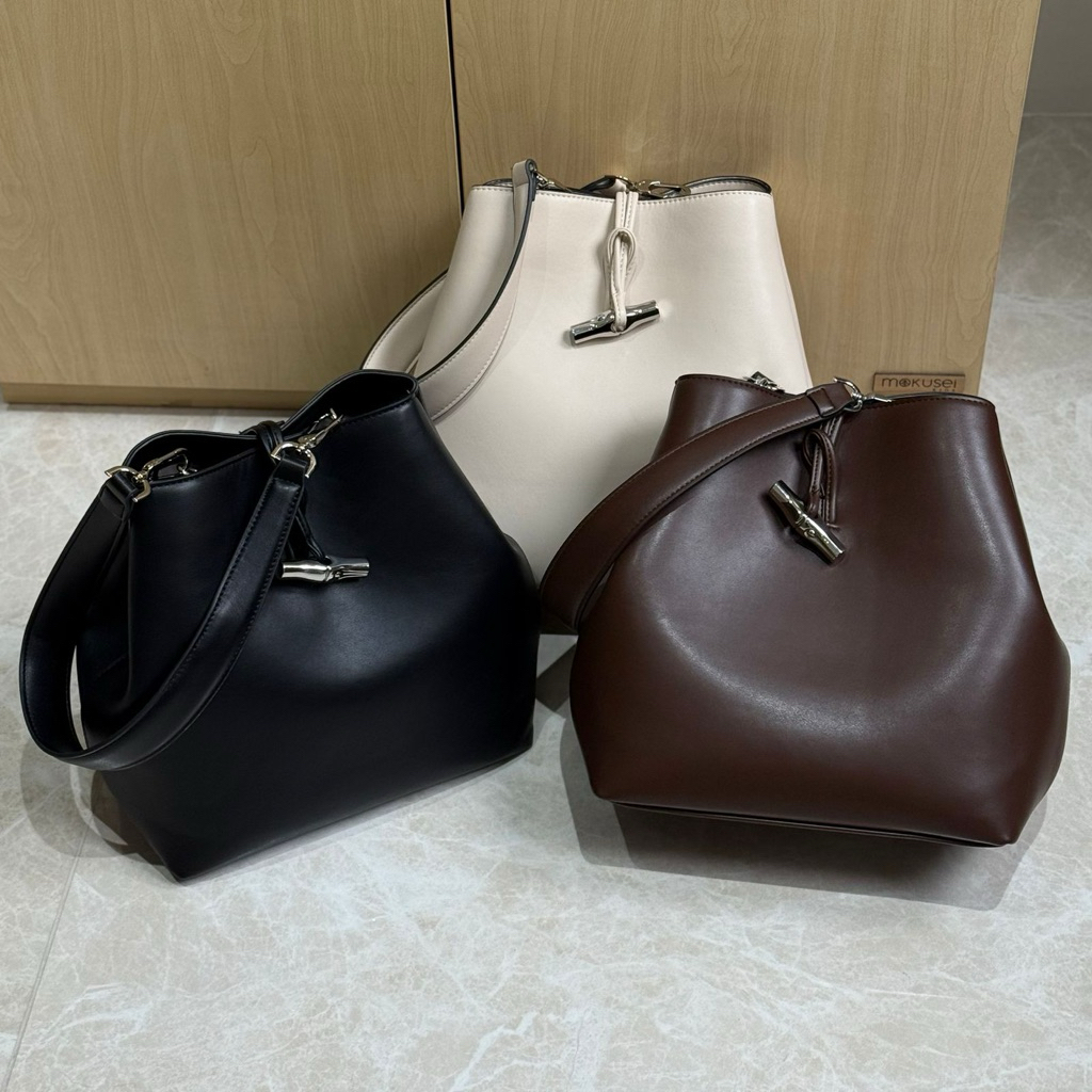 LC Roseau Tote Bag
