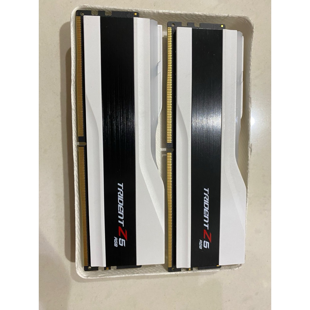GSKILL TRIDENT Z5 RGB 64GB (2x32GB) 6000Mhz CL36 - SECOND