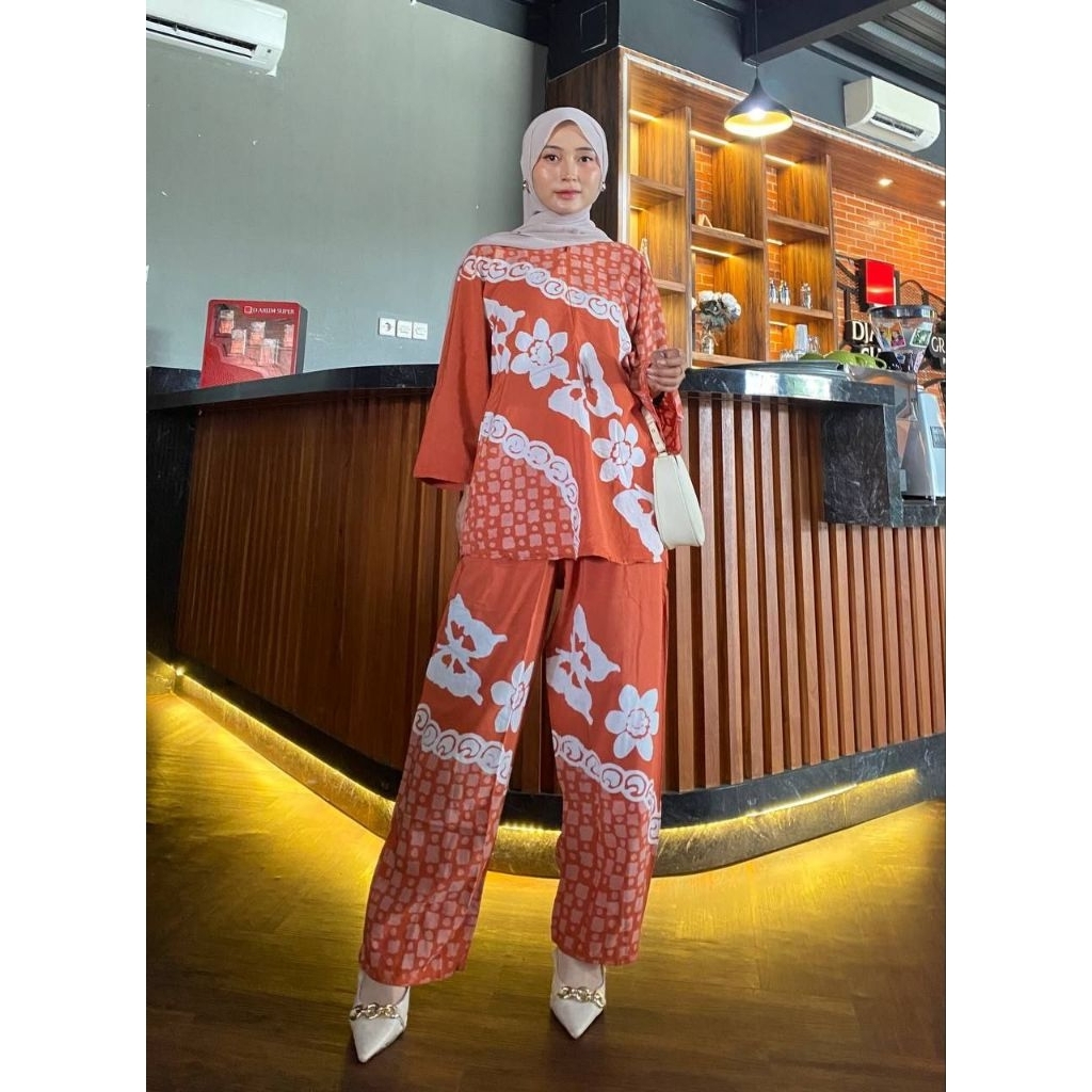 One Set Rayon Mutiara