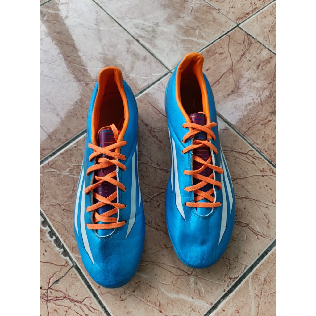Sepatu Bola Adidas F10 Trx HG