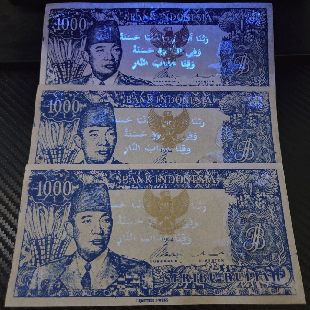 Uang Kuno Uka-Uka Soekarno 1964 Biru Berkaligrafi