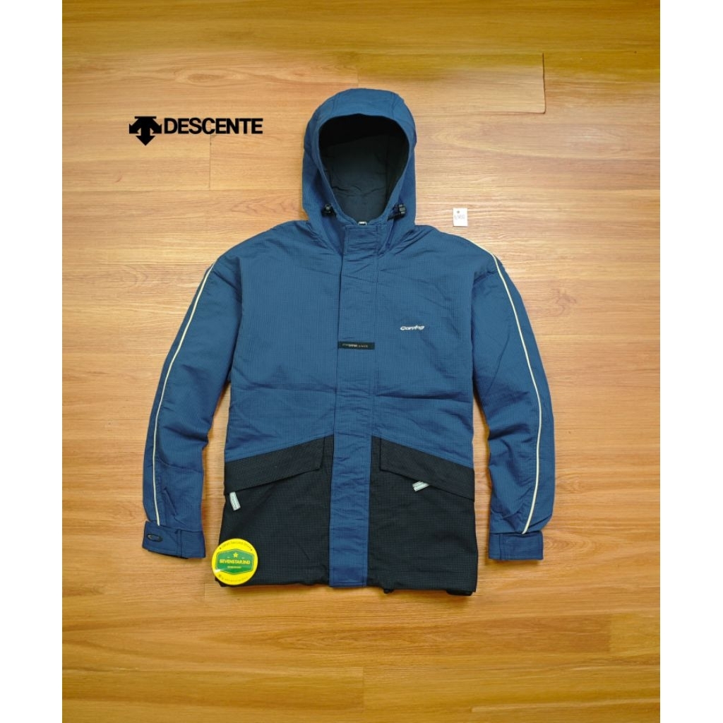 descente casual outdoor jacket