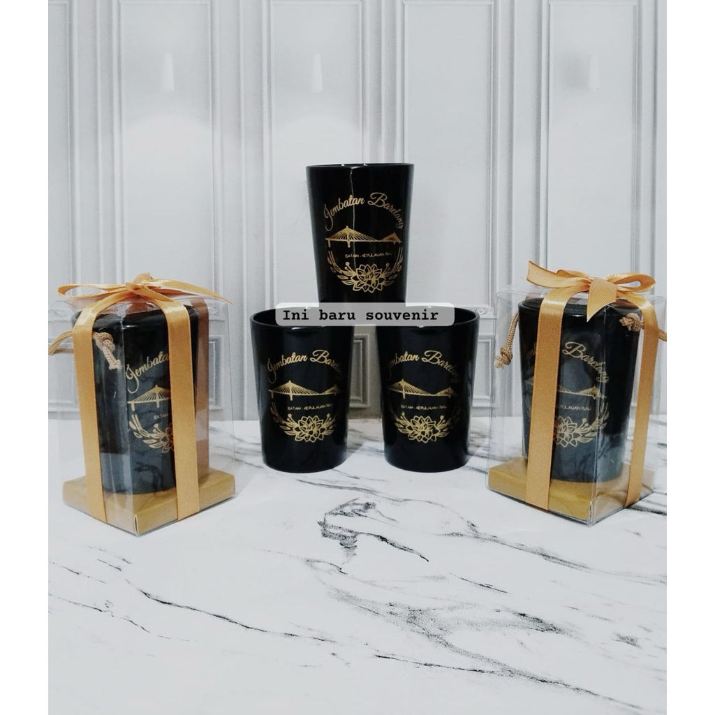 souvenir Pernikahan gelas sablon murah gelas jamu hitam plus kemas box mika