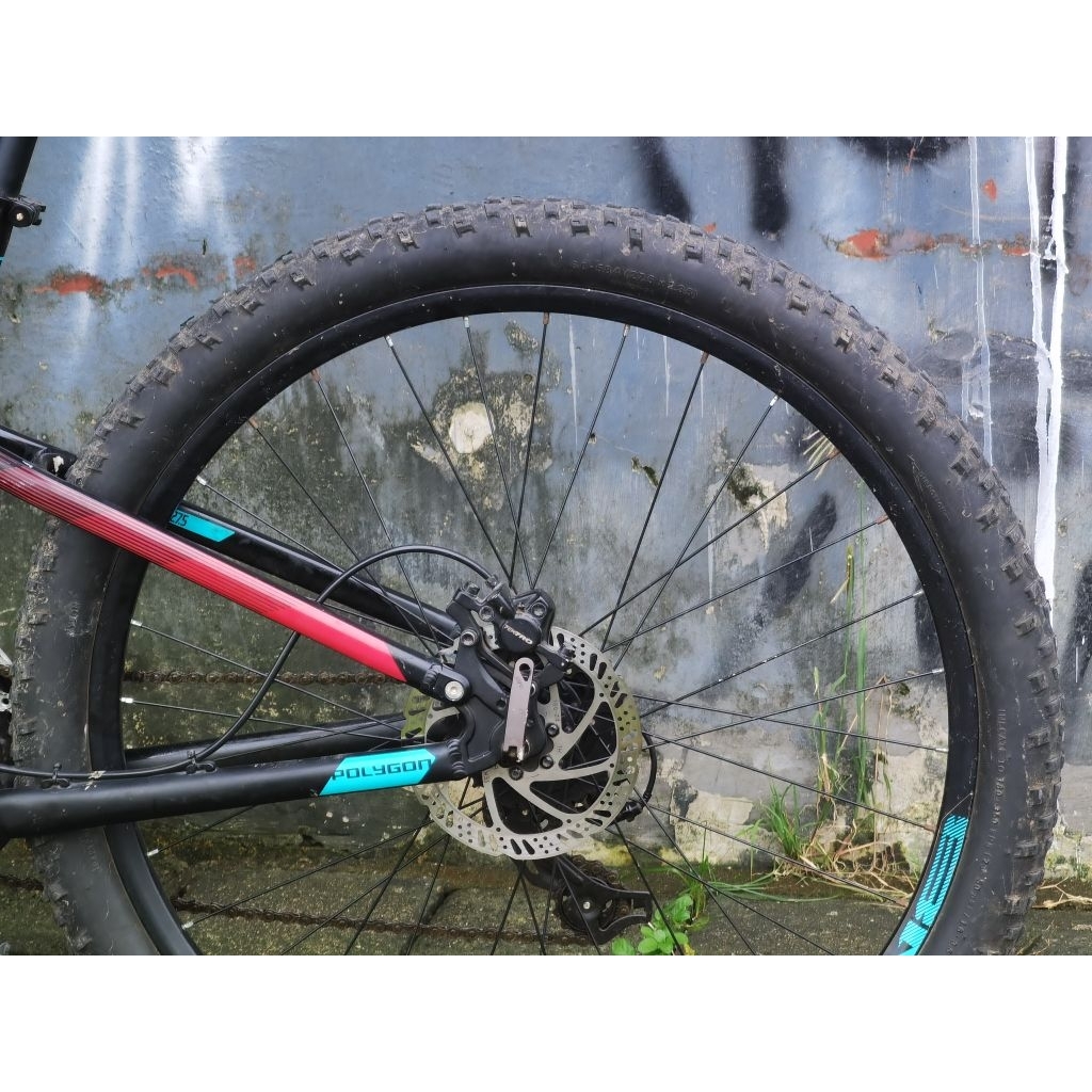 sepeda polygon rayz 3. 27,5