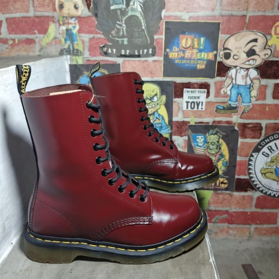 Dr. martens 1490 red chery