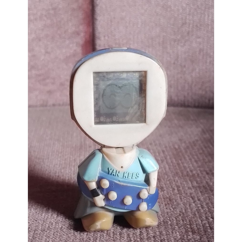 tamagochi figure