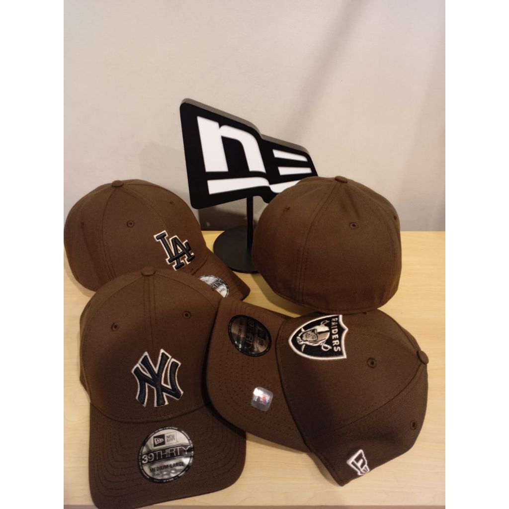 39Thirty NORMAL PRICE Snapback Topi New Era