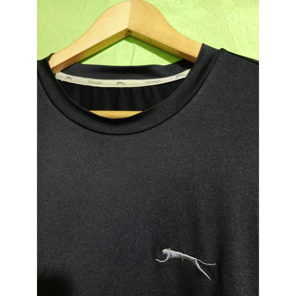 Kaos Slazenger hitam