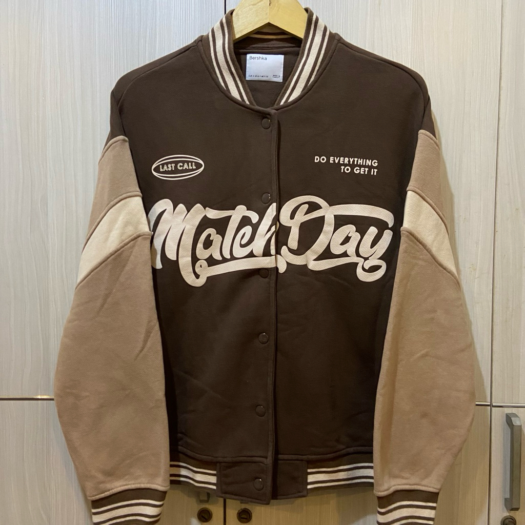 Varsity Jacket Coklat Bershka