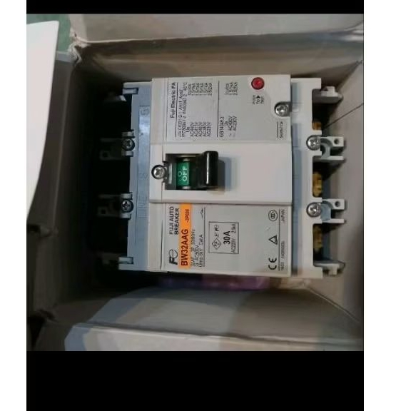 mccb breaker fuji BW32AAG 3P 30A