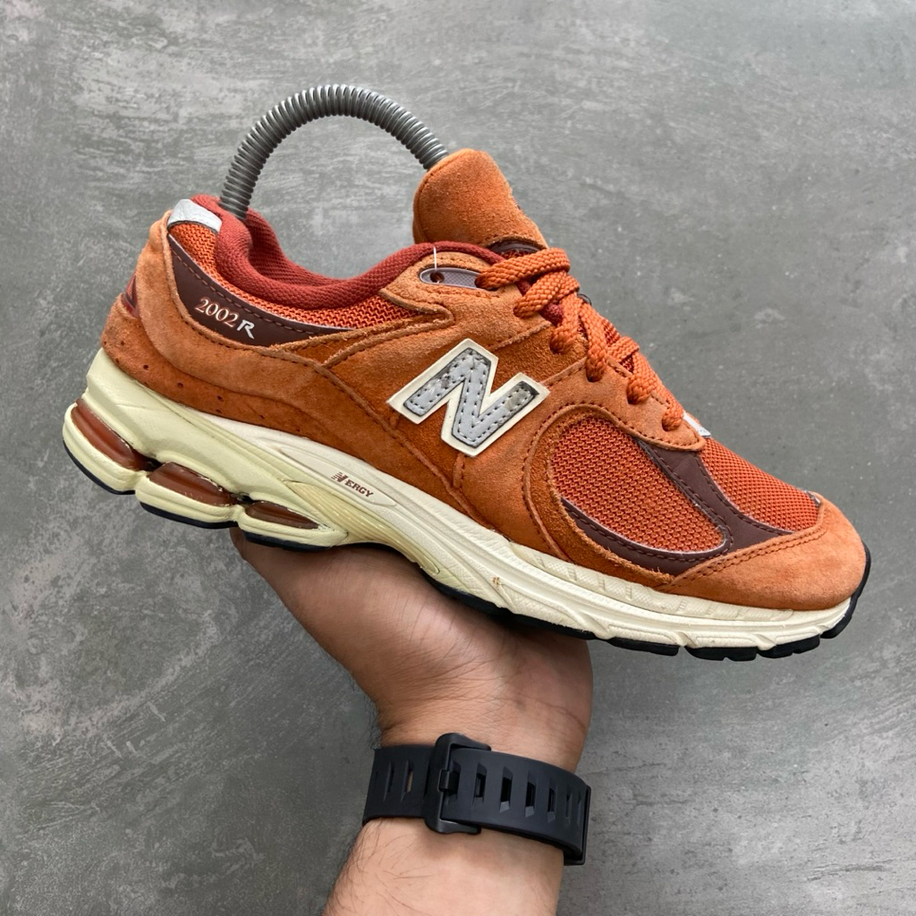 [Size 38] Rare New Balance 2002 R Rust Oxide Orange (M2002RCB) Second Kondisi Mulus Nominus. Harga B