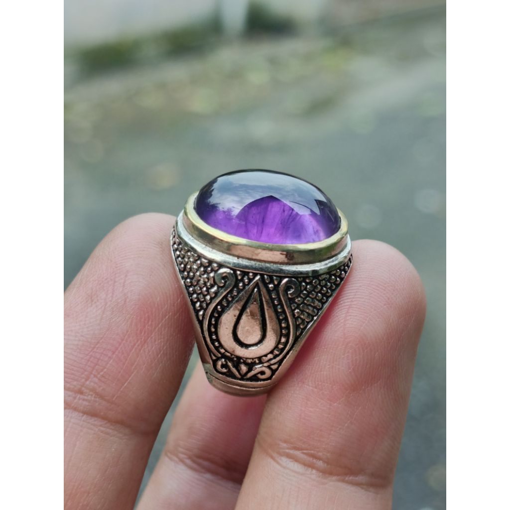 Natural Batu Kecubung Ungu