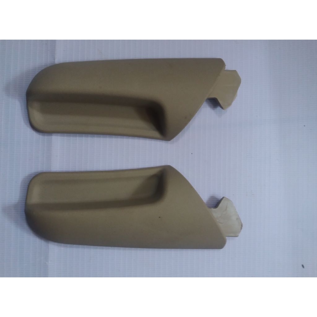 Handle Jok Ertiga Dpn/Cream 1set