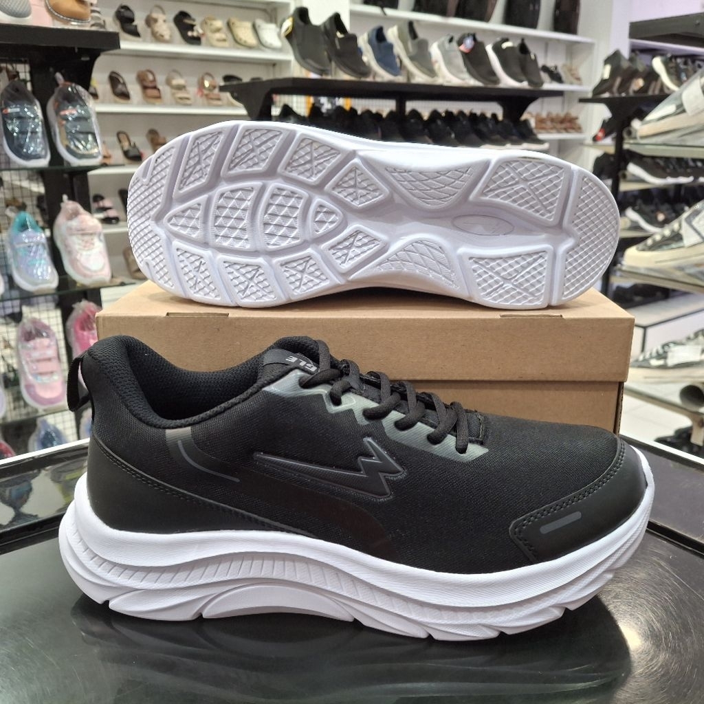 EAGLE Sepatu Ukuran Jumbo | Cosmo | Hitam Putih