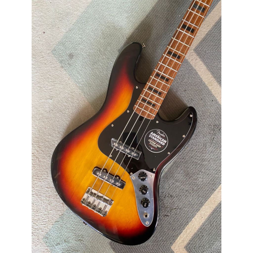 Bass 4string Fender Jazz sunbrust