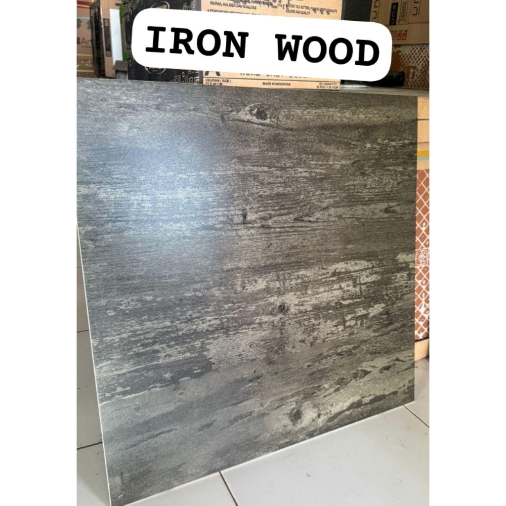 granito 60x60 iron wood