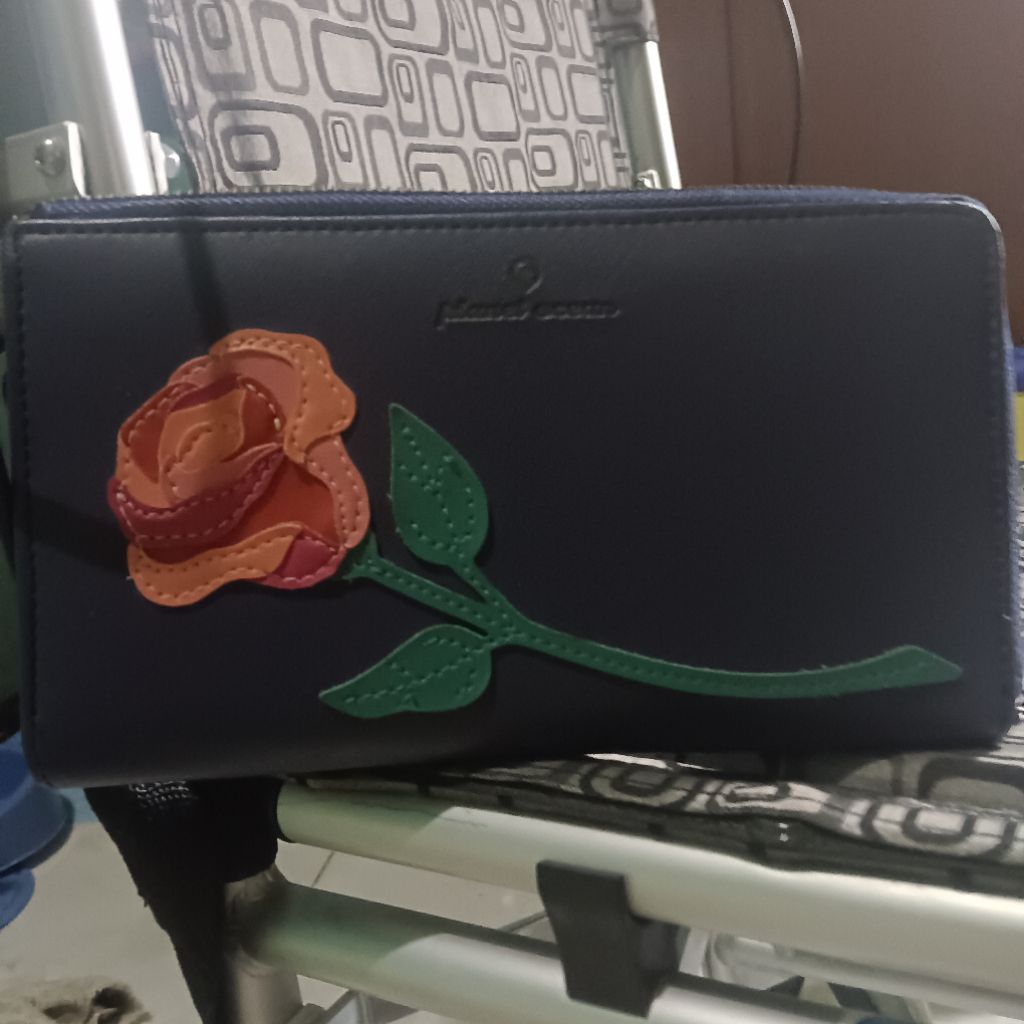 preloved dompet planet ocean