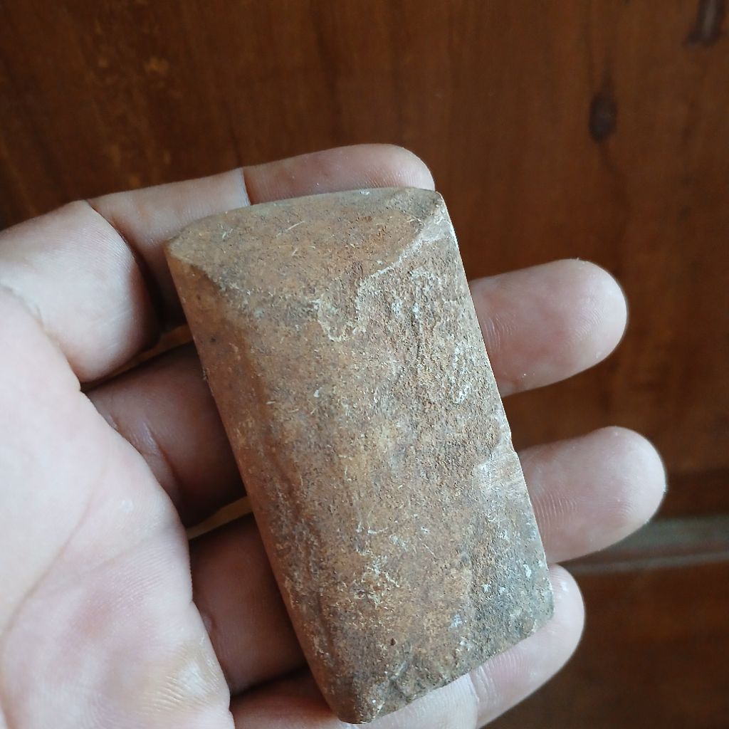 Koleksi Temuan Galian Tanah Kapak Batu KUNO Pra Sejarah