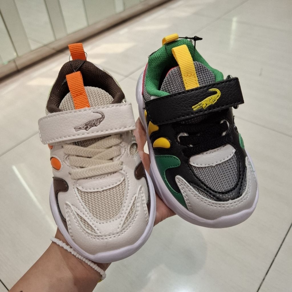 CROCODILE KIDS Sepatu sneakers anak laki-laki ada lampu size dari 22-28