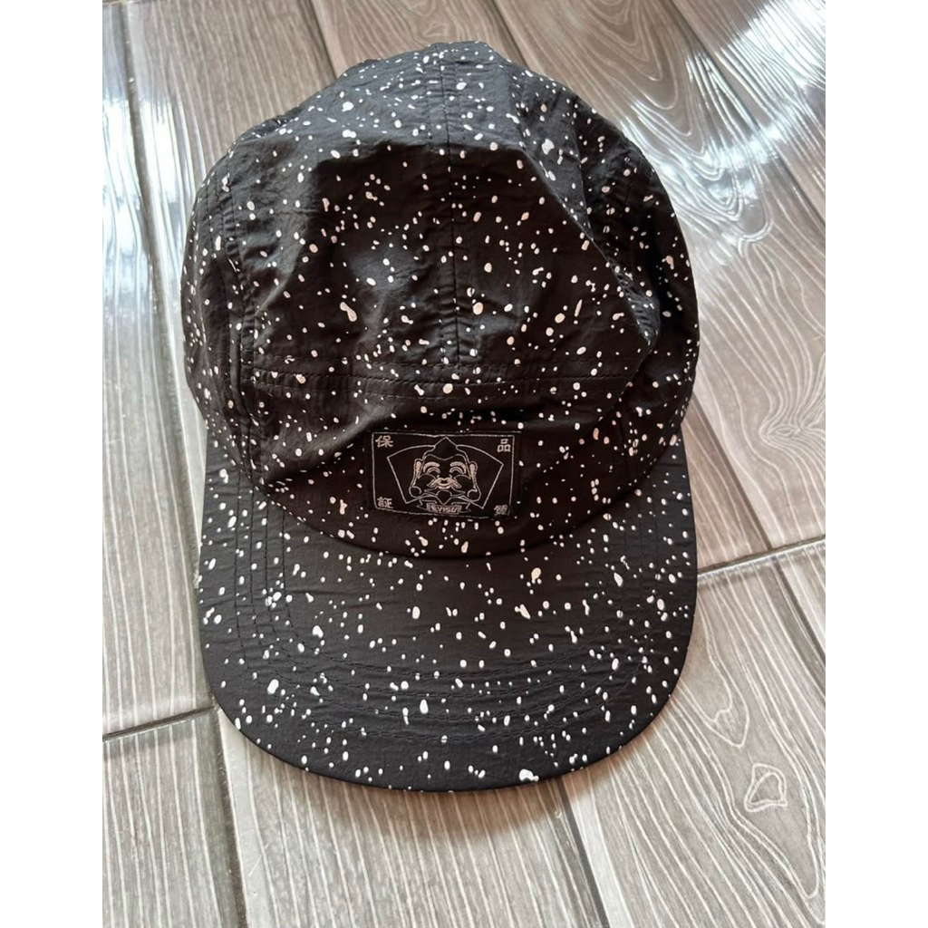 Topi EVISU