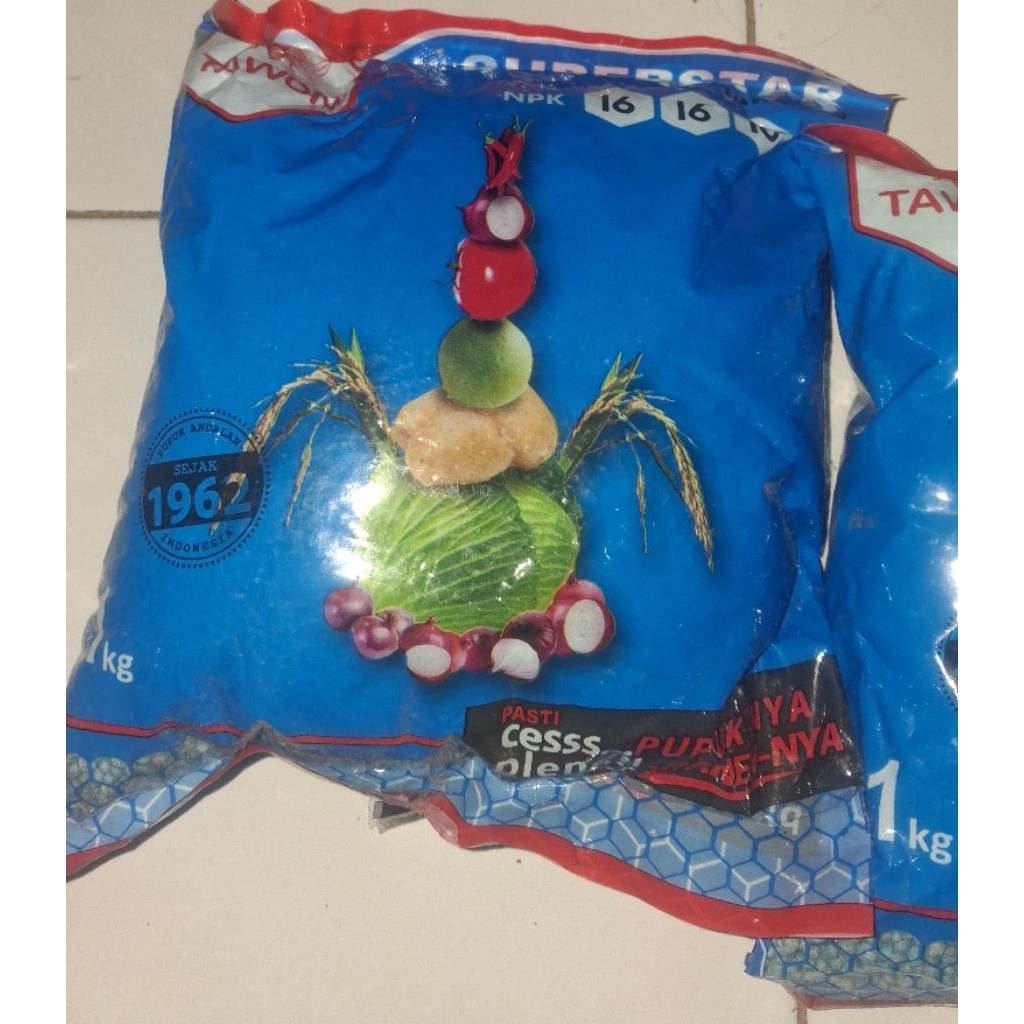 pupuk nkp seimbang tawon 16.16.16 isi 100g