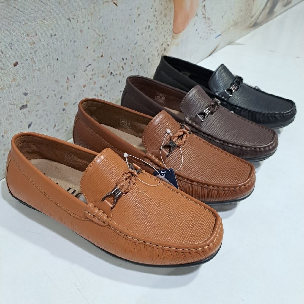 sepatu casual pria jackson