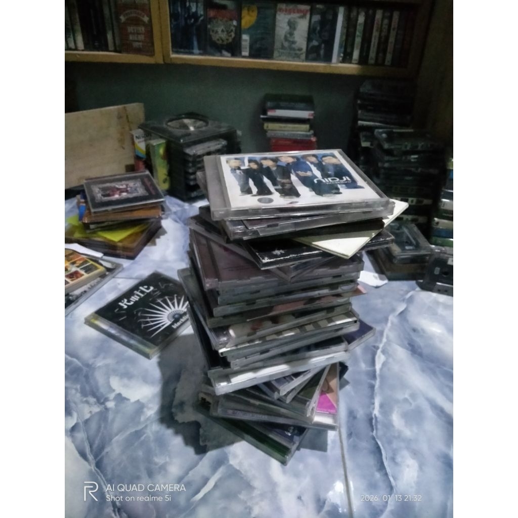 KASET CD ORIGINAL INDONESIA NIDJI UNGU ONCE LETTO TULUS BARANG JADUL BARANG ANTIK BARANG UNIK