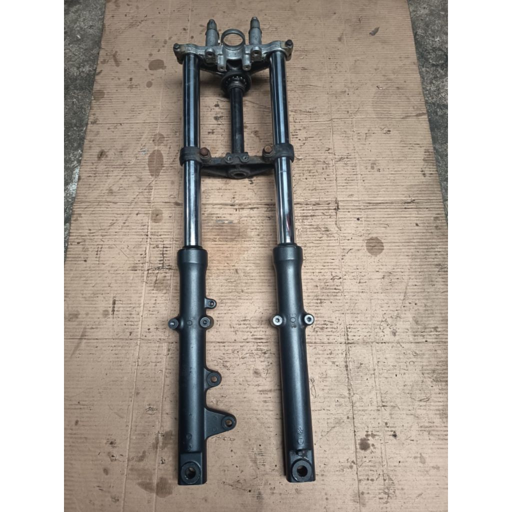 Shock depan yamaha scorpio new ori copotan