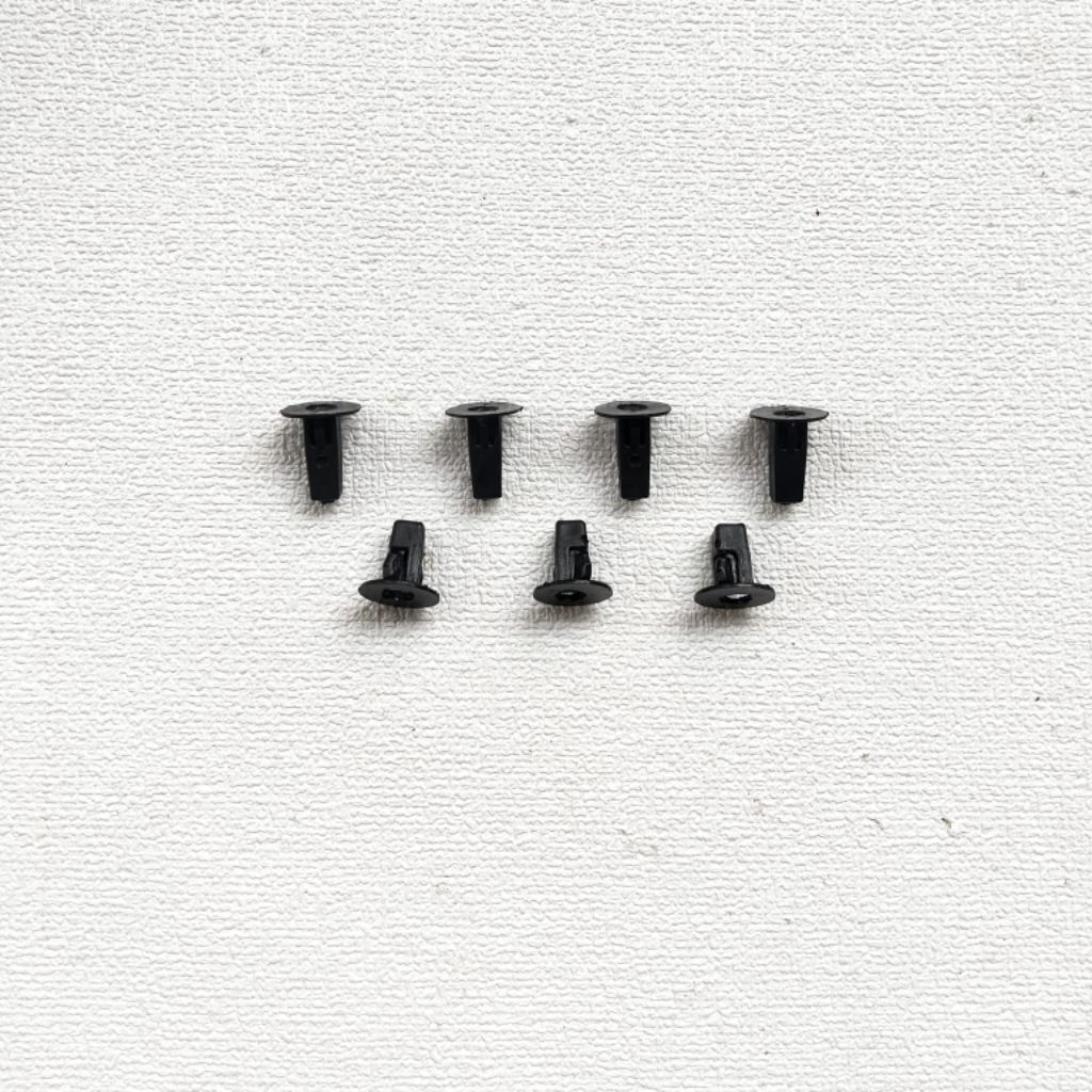 Klip Dudukan Baut Iner Fender Mobil Avanza Xenia