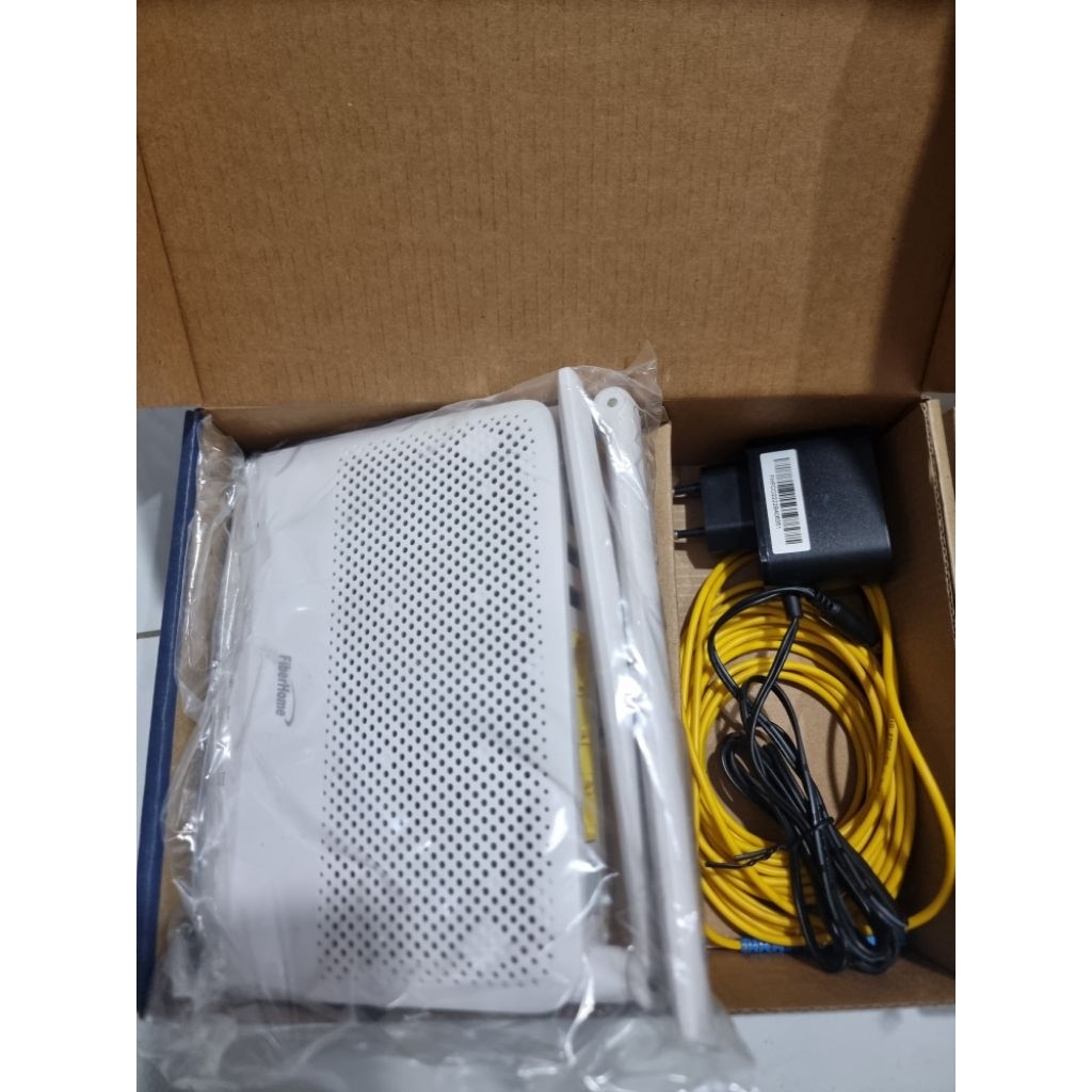 Modem Huawei dan STB Fiberhome Indihome