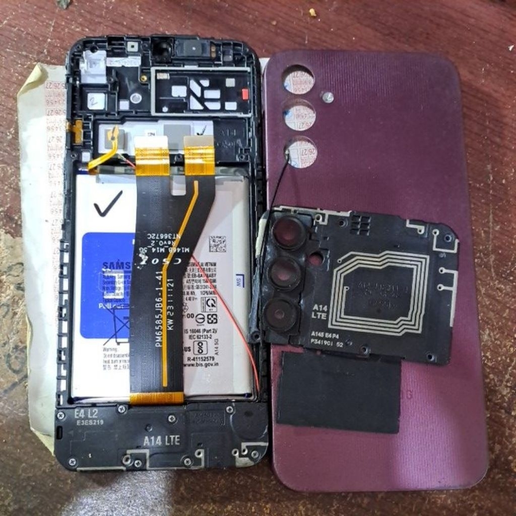 unit samsung a14 4G minus tidak ada mesin.