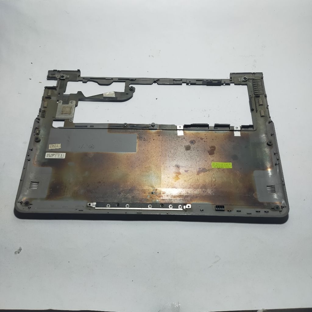 Casing Case Kesing Bottom Bawah Laptop Samsung 530U3B NP530U3B NP530U3C NP535U3C