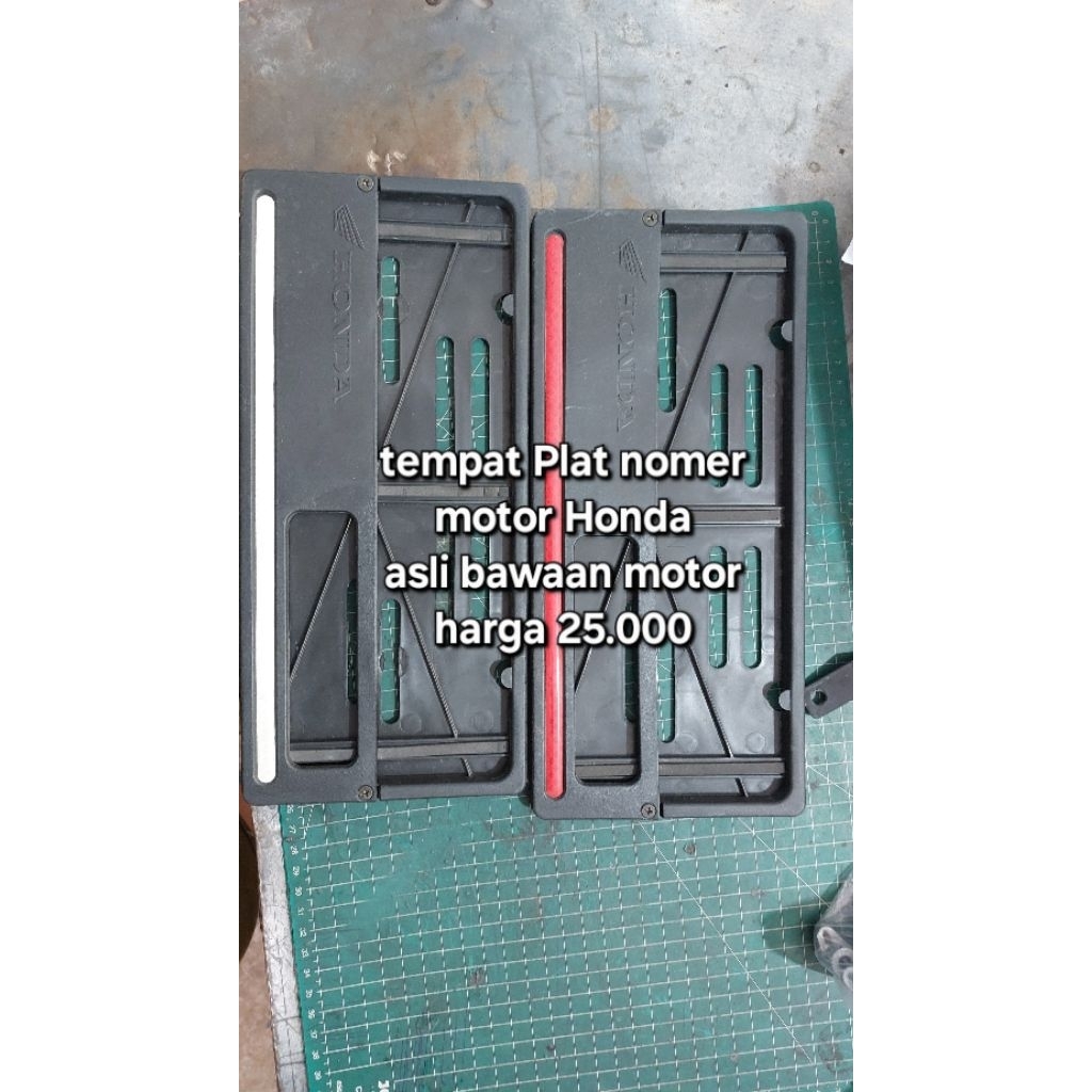 bekas. pangkon plat nomer motor honda asli dari pembelian motor