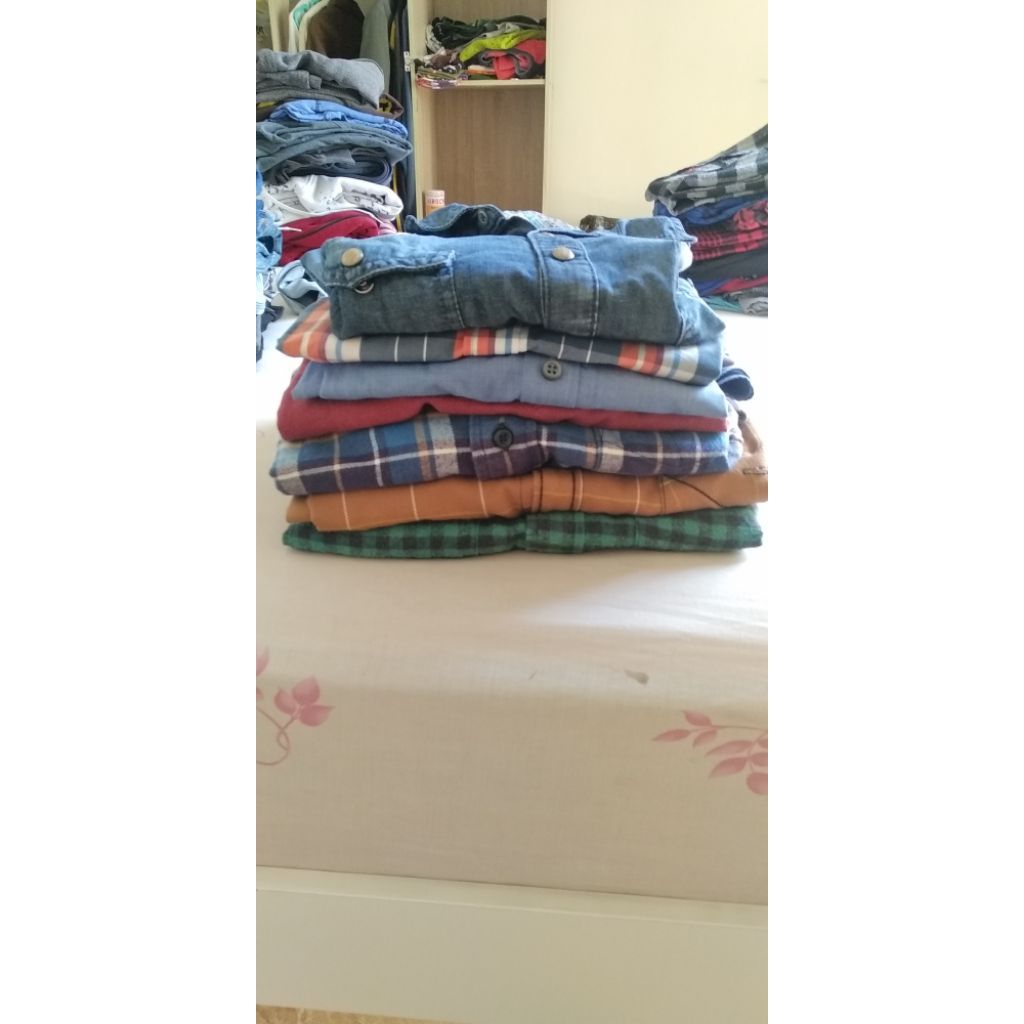 Borongan 7 Kemeja Flanel Formal Kaos Jeans Zara Man Banana Republic Distro