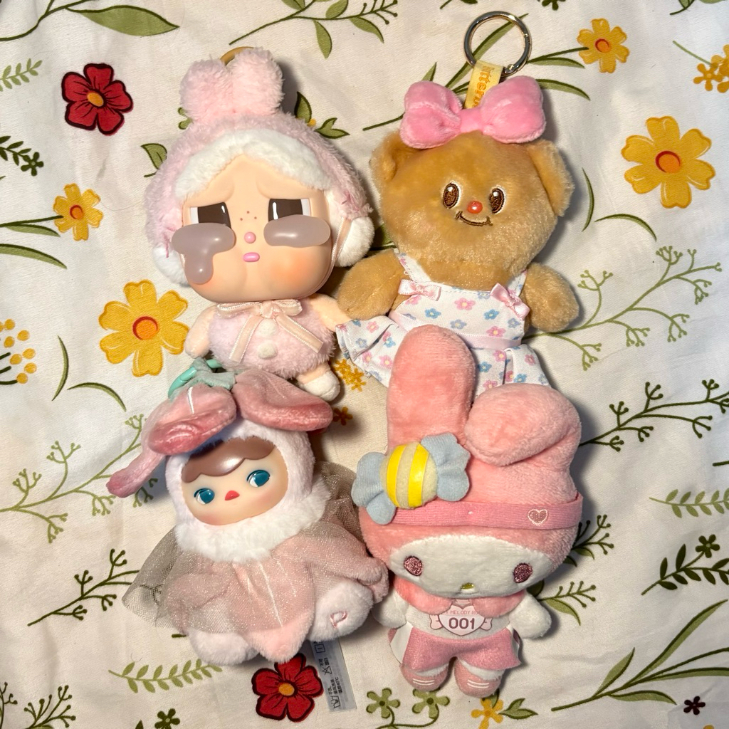 POP MART TOP TOY Crybaby Crying Again I’ll Give You All My Love Butterbear Versatile Wardrobe Wonder