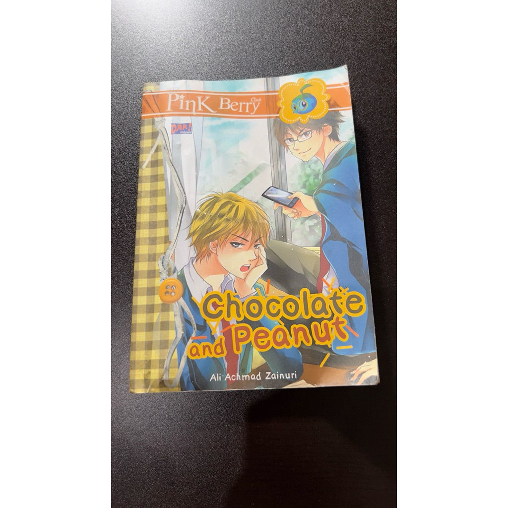 buku pink berry - chocolate and peanut