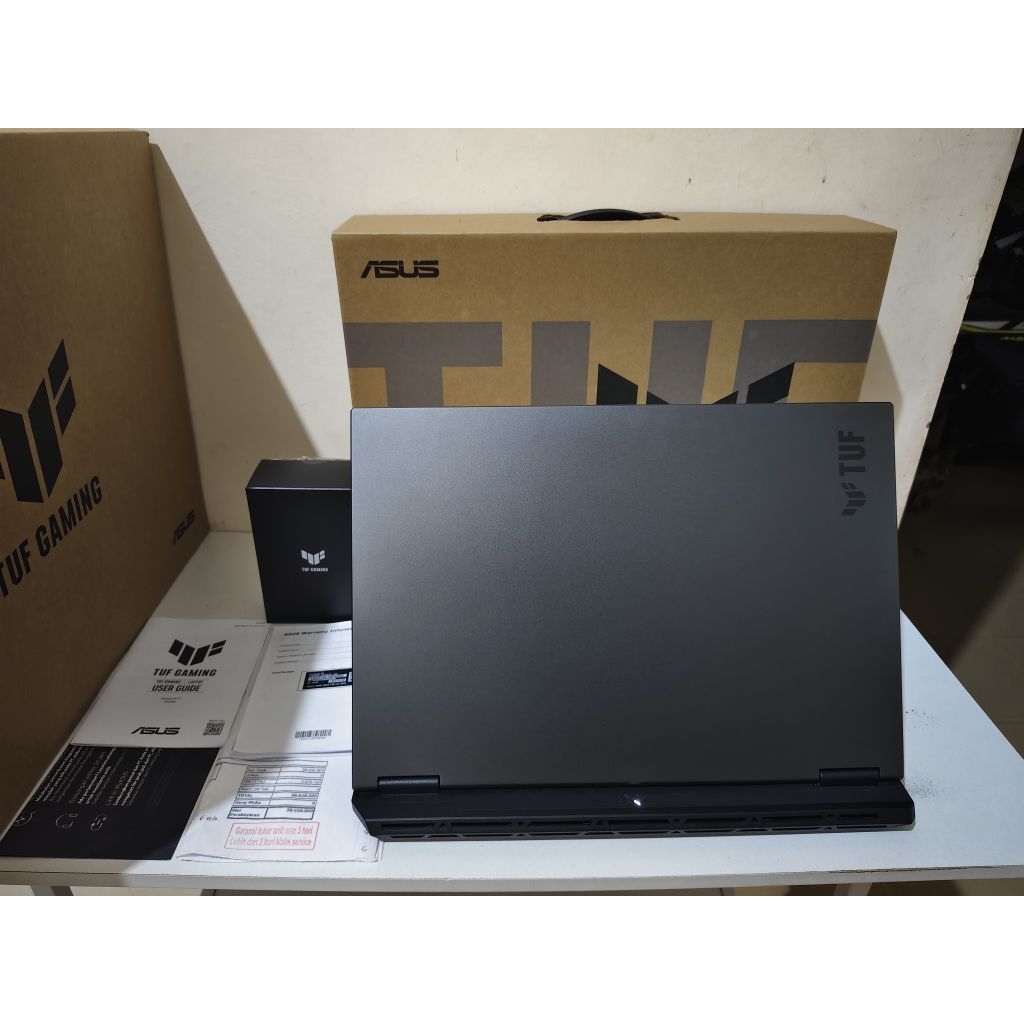ASUS TUF A16 FA508WV  Ryzen 9 HX370 RTX 4060 RAM 32/1TB SSD Gaming