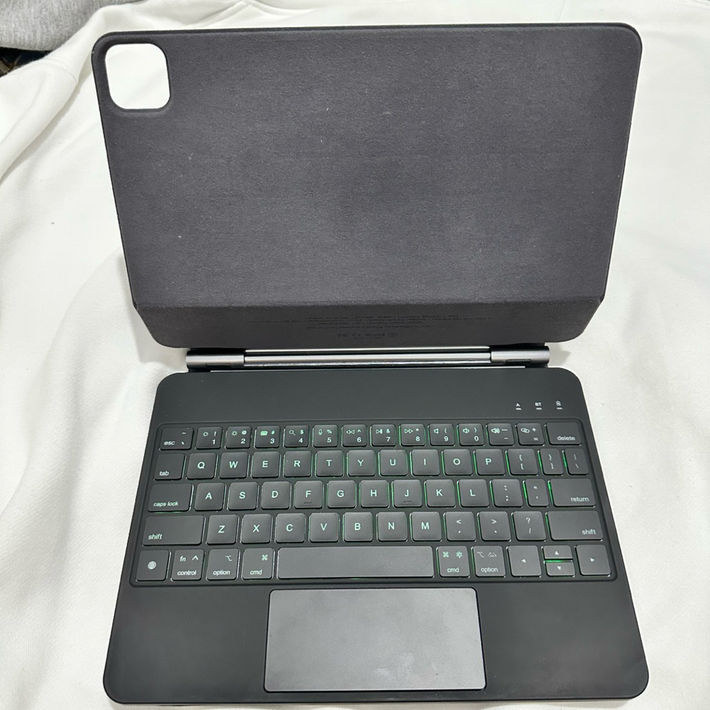 Magic Keyboard Goojodoq 11 inch Ipad Air 4/5/6/7 Ipad Pro 2018-2022 Second Preloved