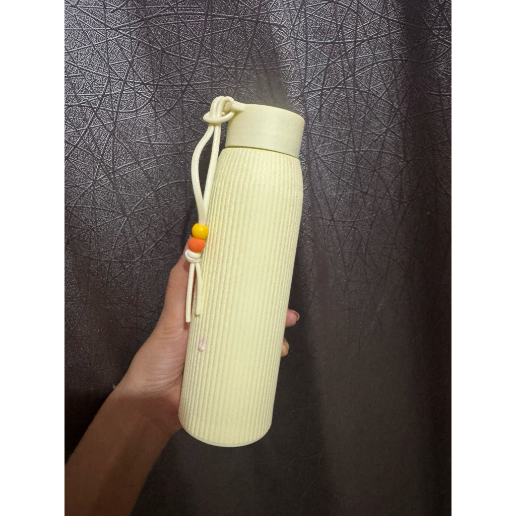 Botol minum aestetic tumbler plastik dengan tali - simple & portable