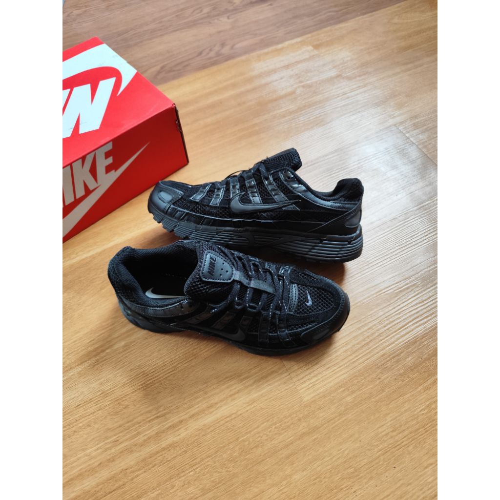 Sepatu Sneakers Pria Wanita P 6OOO Full Black Import Terbaru