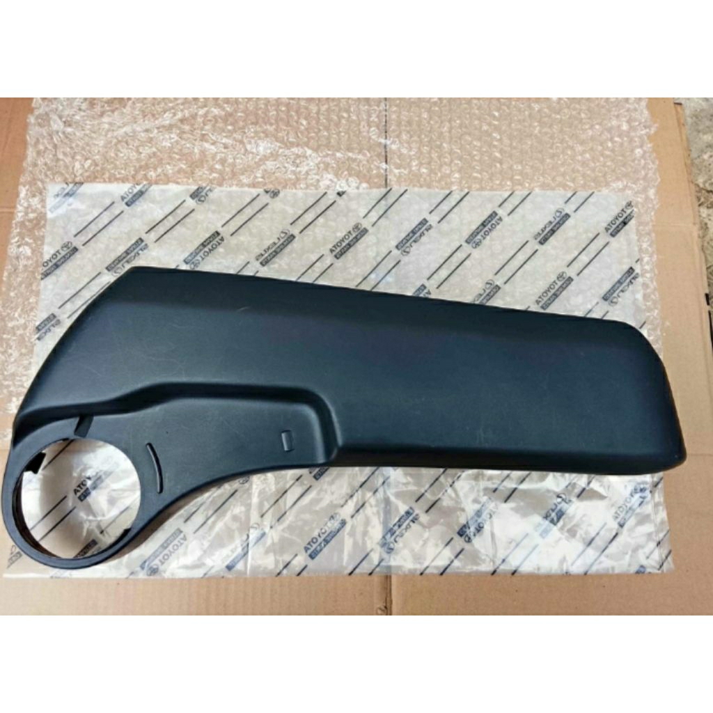 cover tutup jok tengah samping kanan Innova zenik type Q