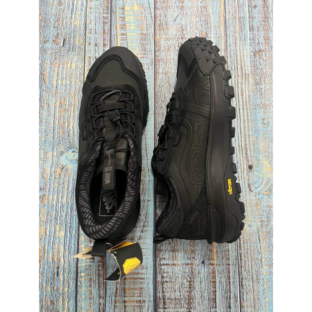 Sepatu Vans MTE Crosspath Xc Gore-Tex Full Black size 10.5 US / 28.5 cm / 44 EU