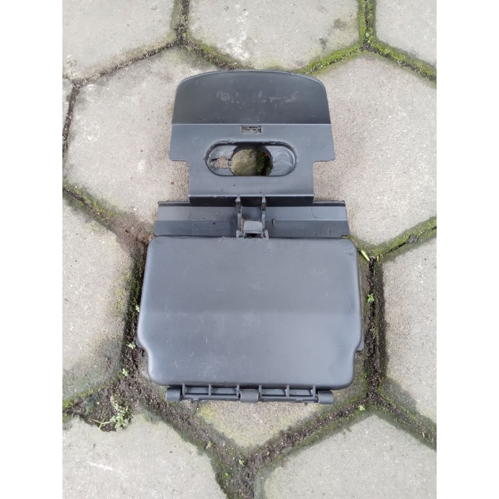 box bagasi tempat wadah kunci Toolkit Honda Astrea prima Astrea Star +tutup original second murah