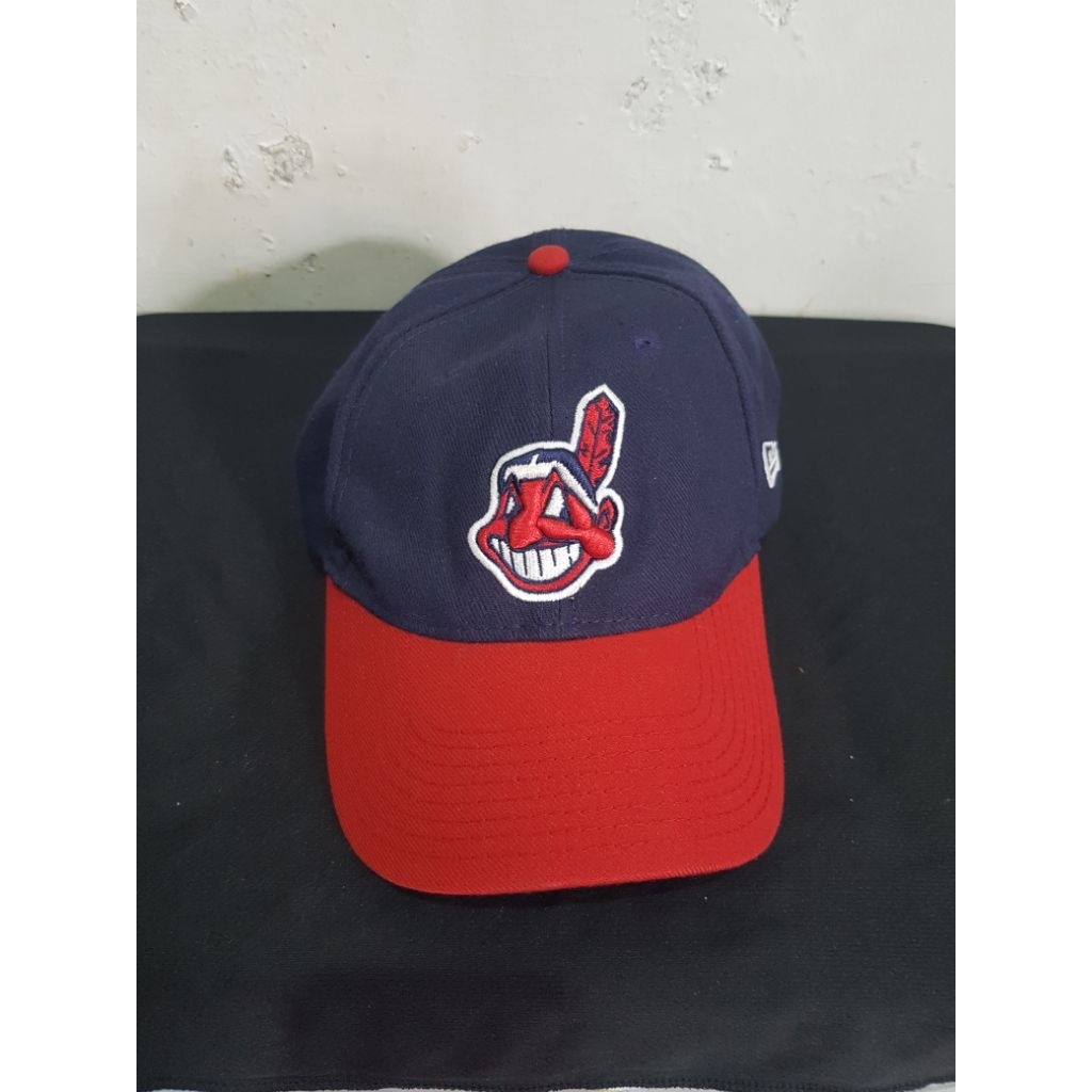 preloved Topi New Era indians second