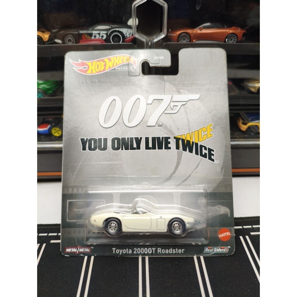 Hotwheels Premium Toyota 2000GT Roadster 007